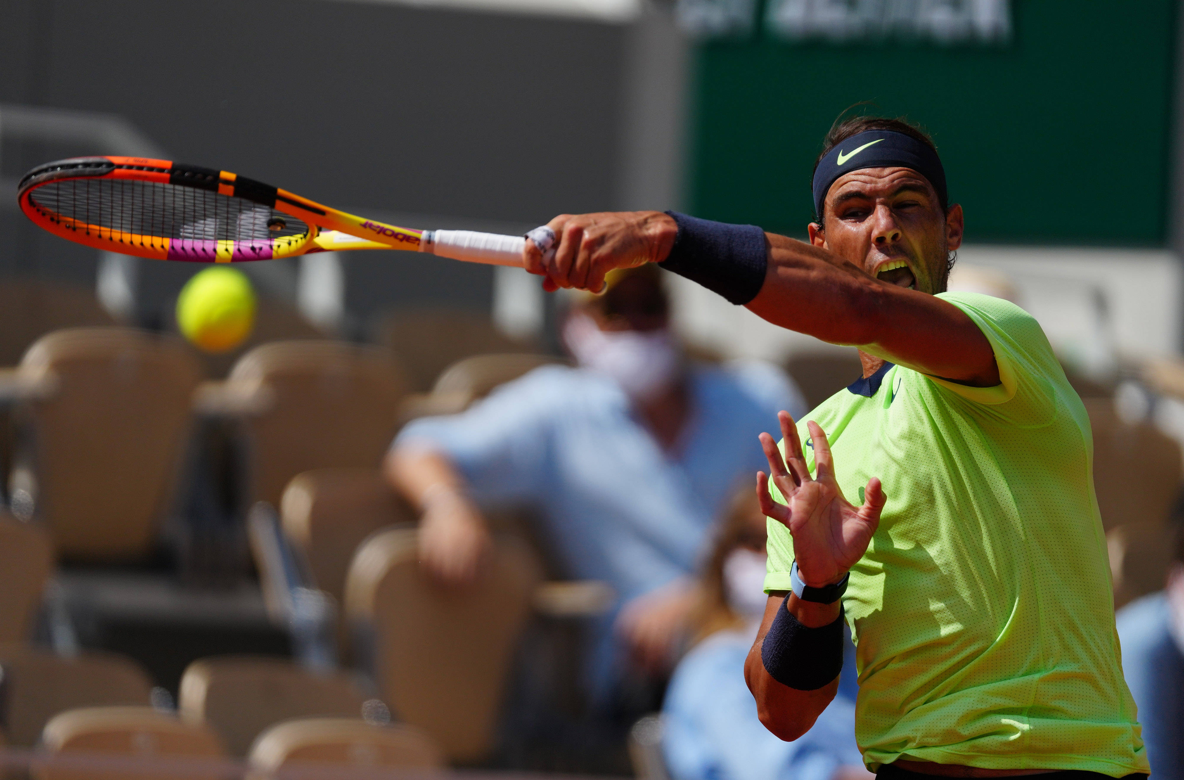 包含日本网球队逆转世界网球队，纳达尔绝境逆转的词条