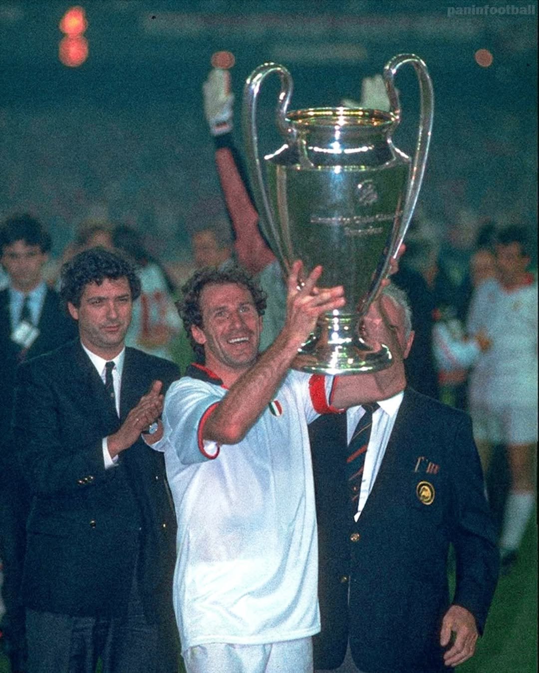 AC米兰客场不敌桑普多利亚，失去积分领先优势