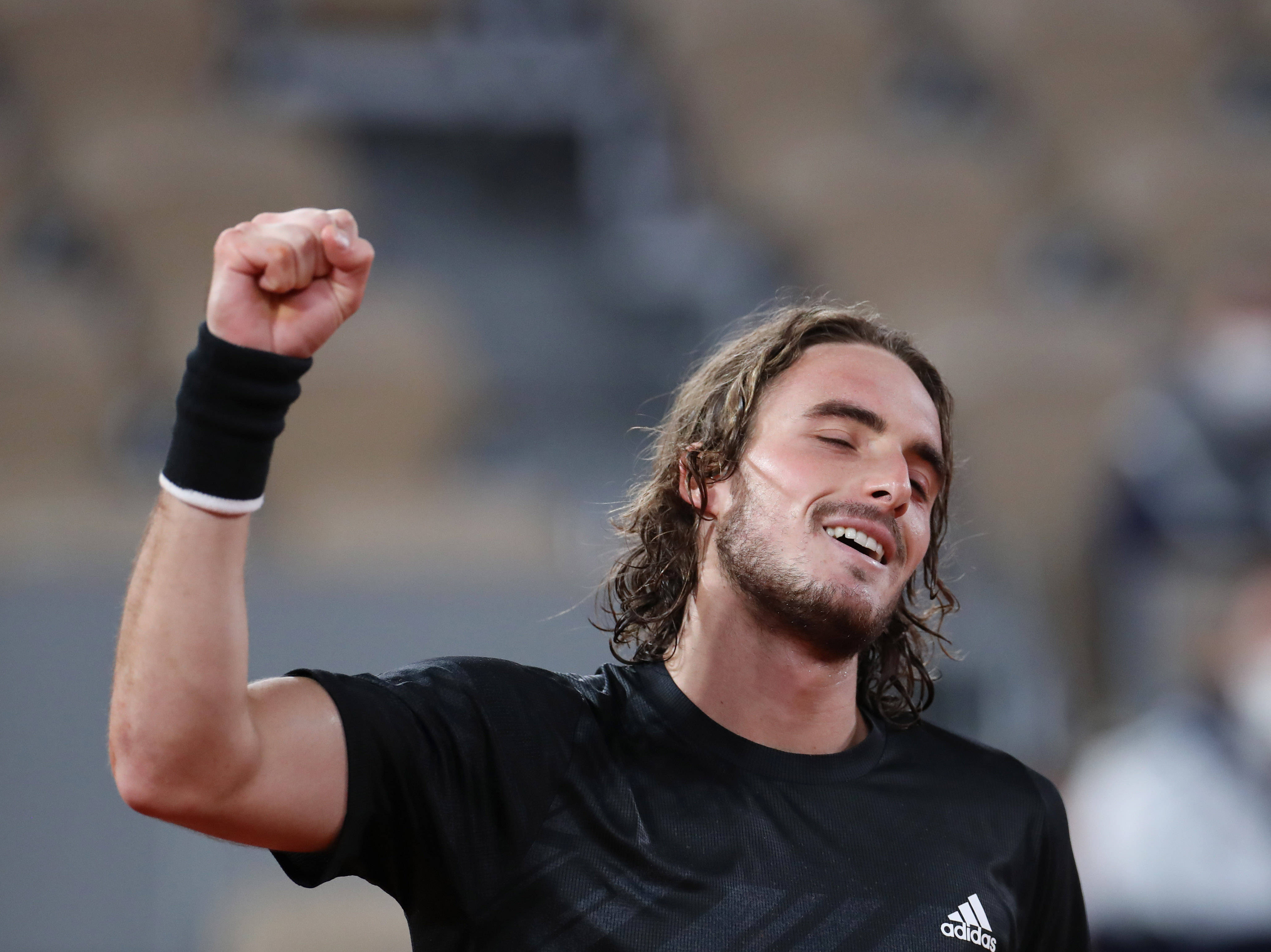 世界网球队翻盘美国网球队，西西帕斯完成帽子戏法的简单介绍