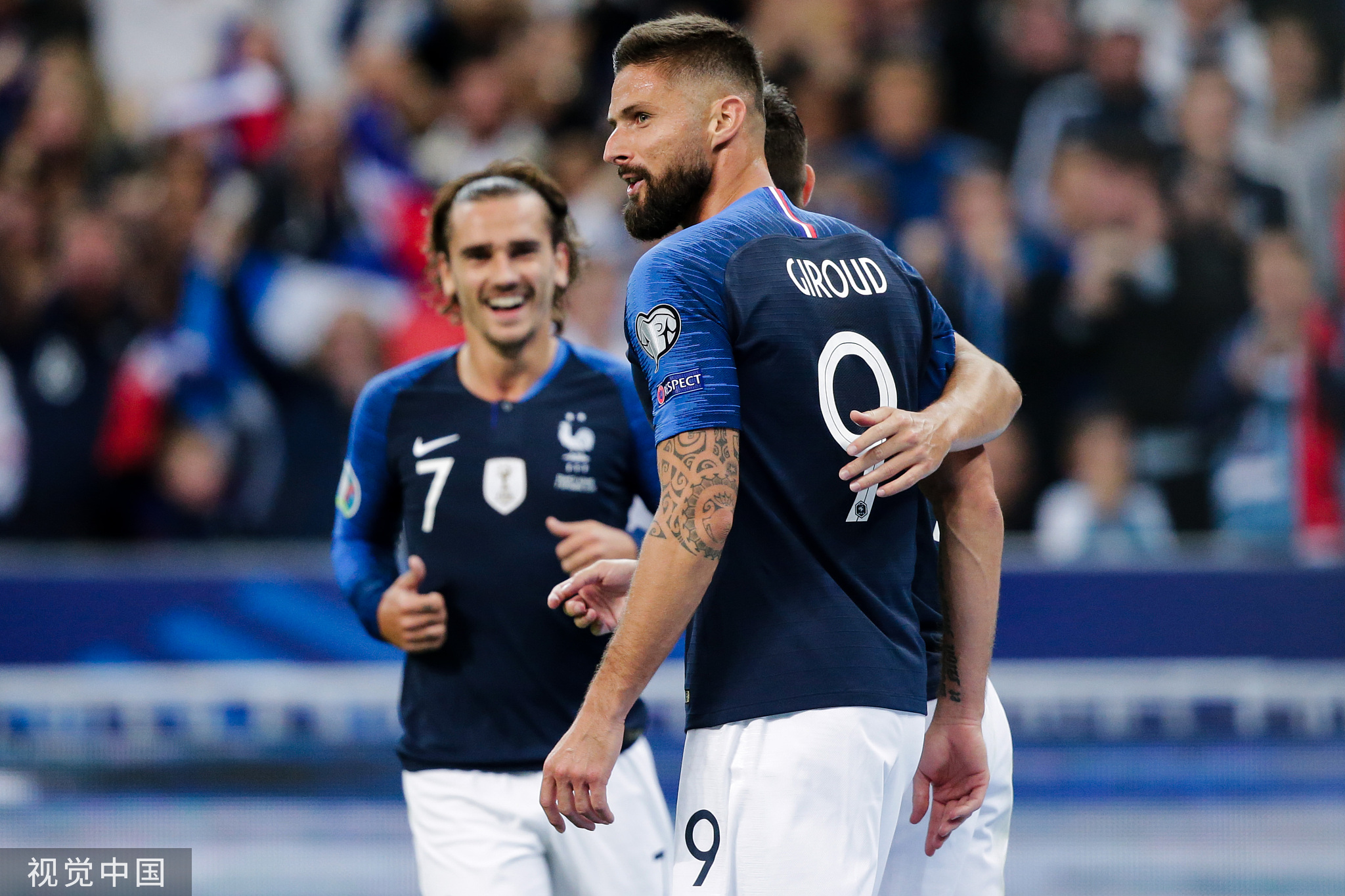 哥伦比亚碾压葡萄牙，阿尔巴统治全场的简单介绍