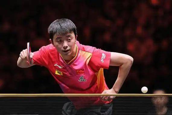 中国队翻盘英格兰队，梁靖崑扛起全队的简单介绍