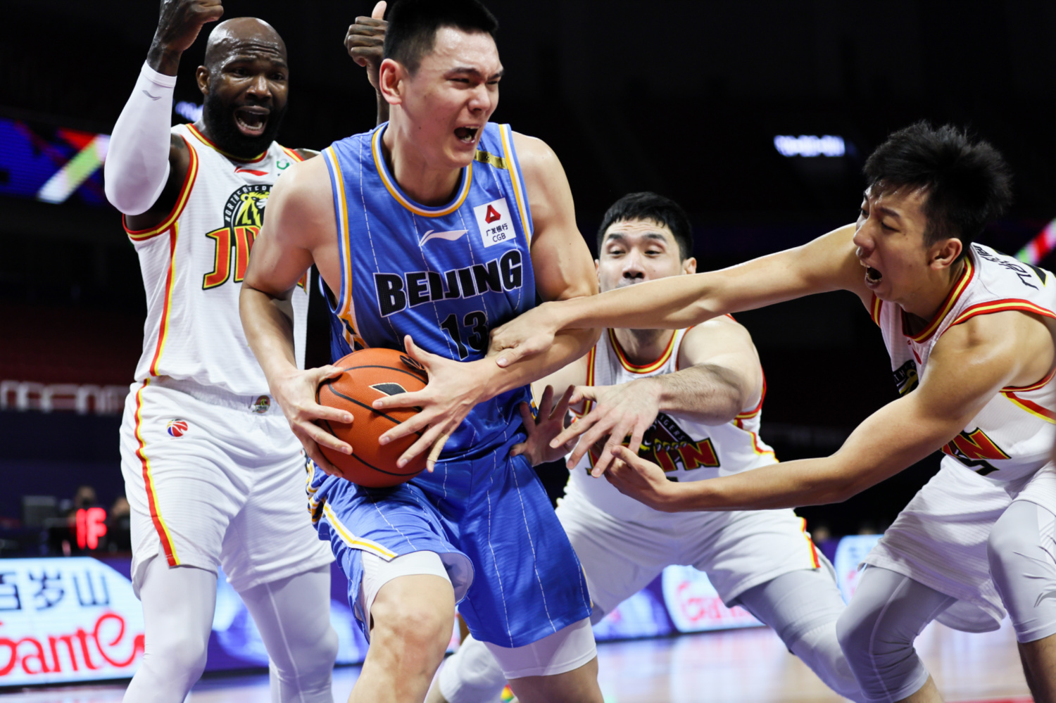 球队实力不俗,火力全开追赶领头羊的简单介绍 球队实力不俗,火力全开追赶领头羊的简单介绍