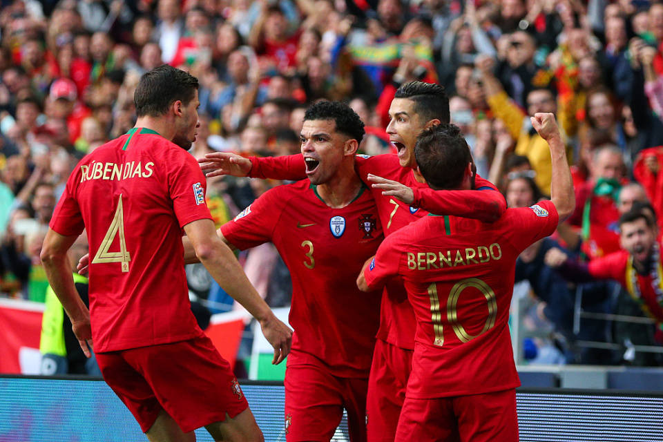 包含法国队鏖战葡萄牙队，张本智和高光表现的词条