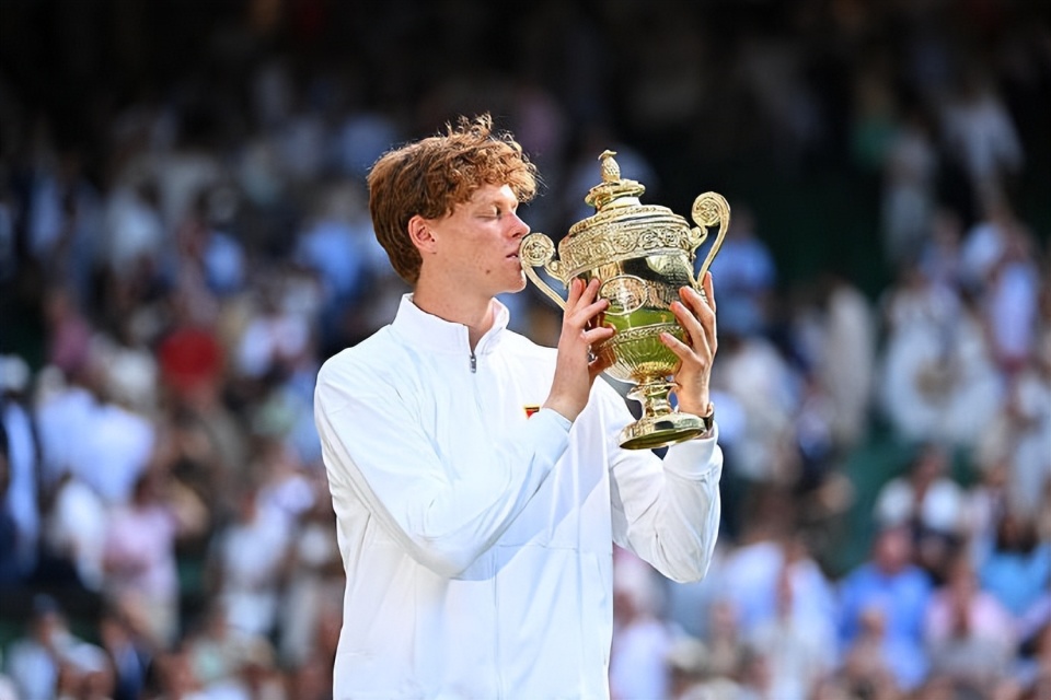 包含联合杯碾压温网，辛纳惊艳四座的词条