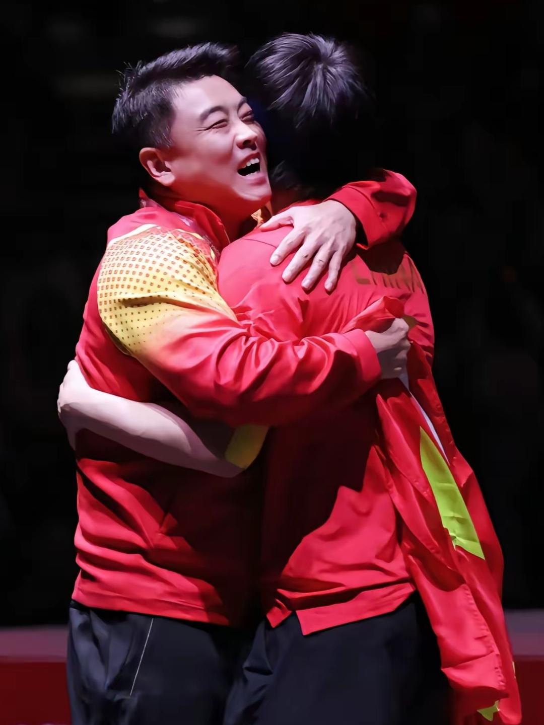 法国乒乓球队鏖战波兰乒乓球队，王皓惊艳世界