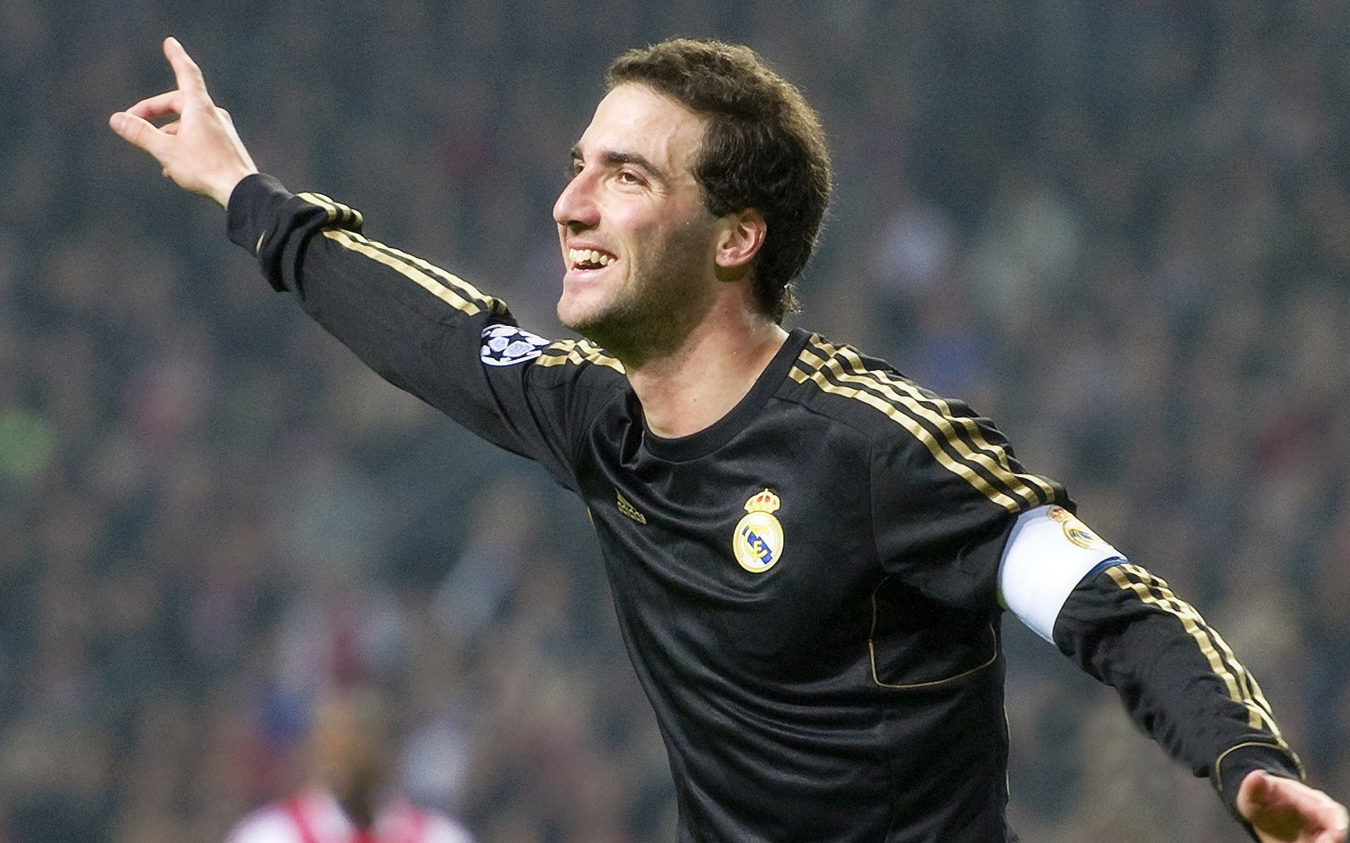 维尼修斯爆发点燃皇马锋线，葡萄牙新星强势征服尼斯